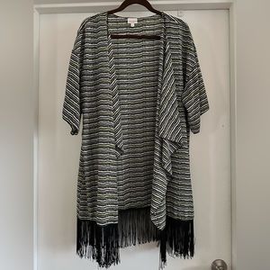 Cute LuLaRoe Fringe Kimono